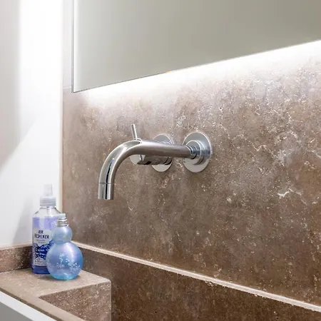 Lecomte - The Shoreline Collection 110 Apartment *